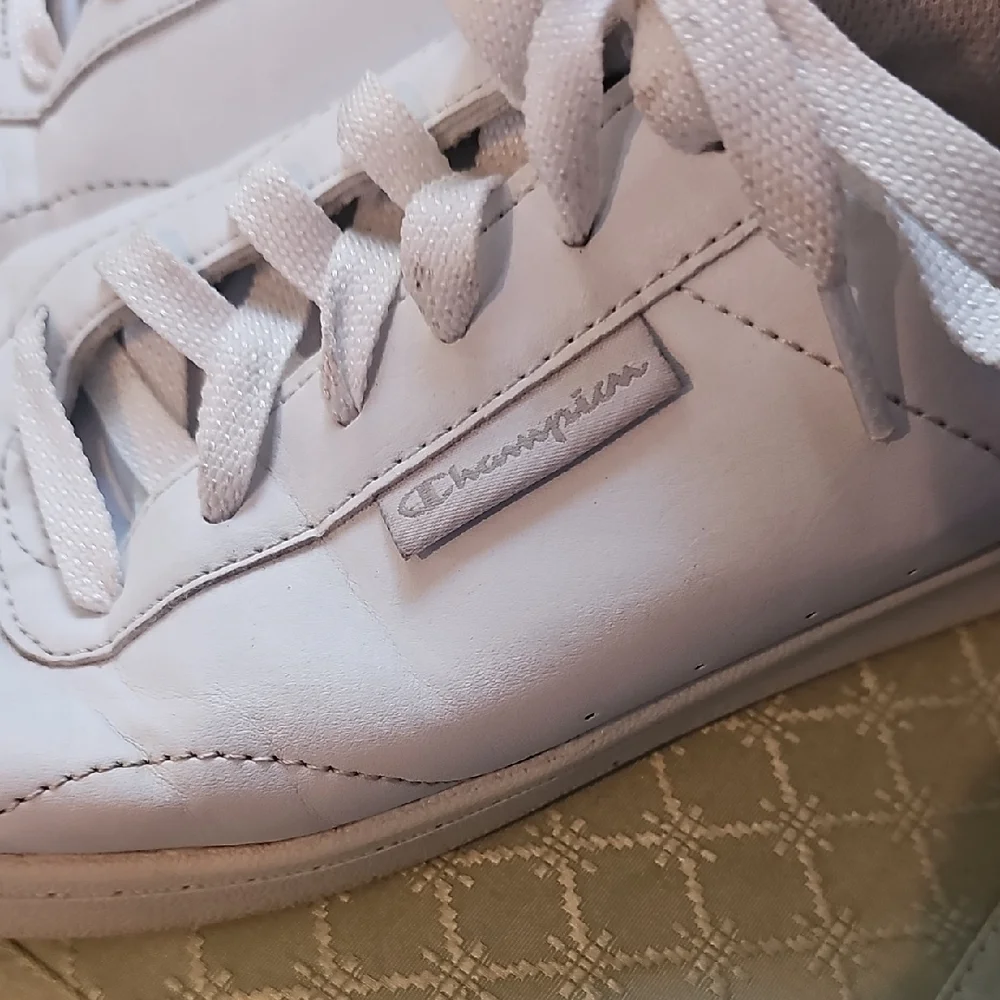 Champion Women's White Classic Casual Lace-Up Sneakers Size 8